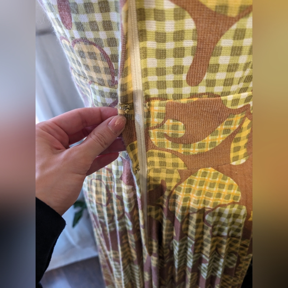 *HOST PICK* 1970s Vintage Union-Made Maxi Dress - Picture 6 of 9